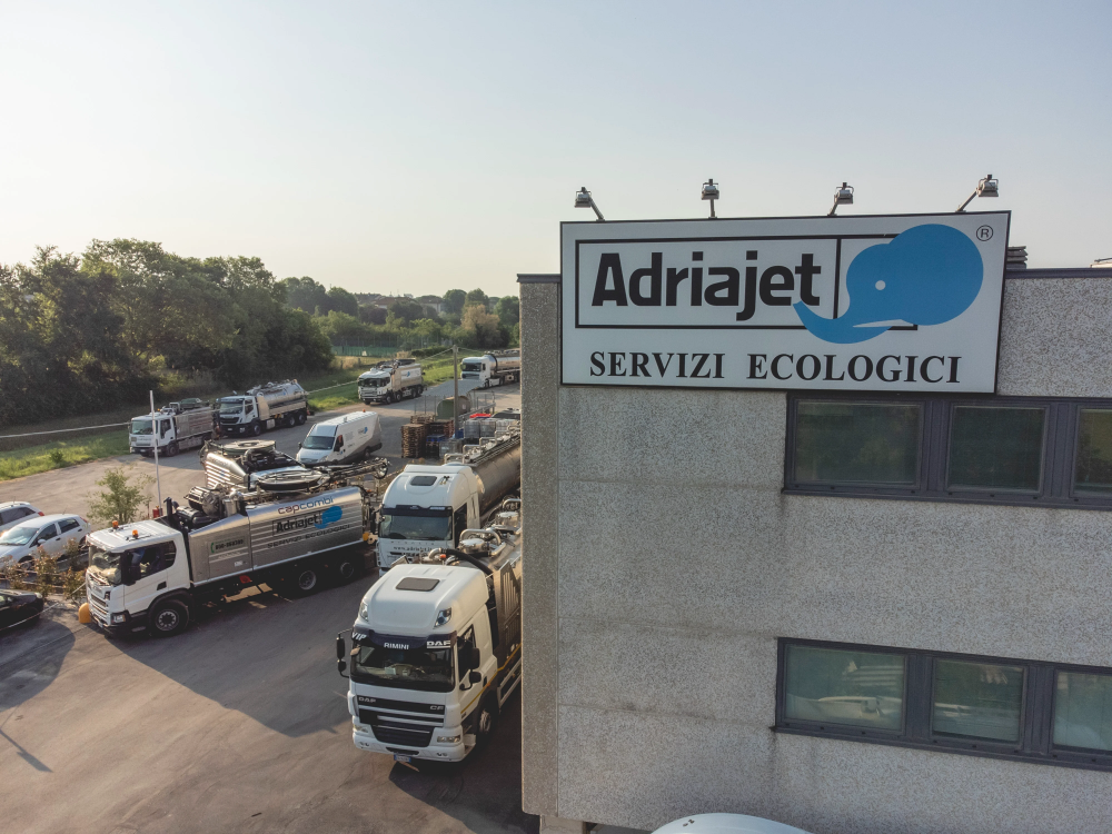 Il team Adriajet al lavoro